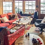Cozy In With Wi-fi *